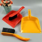 Polypropylene Desktop Mini Dustpan And Brush Set Red Yellow Green