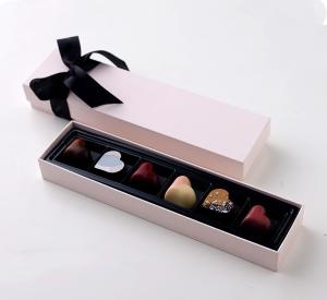 China Gold Hot Stamping 27.5*7.1*3cm Food Takeaway Boxes Bonbon Cardboard Gift Box wholesale