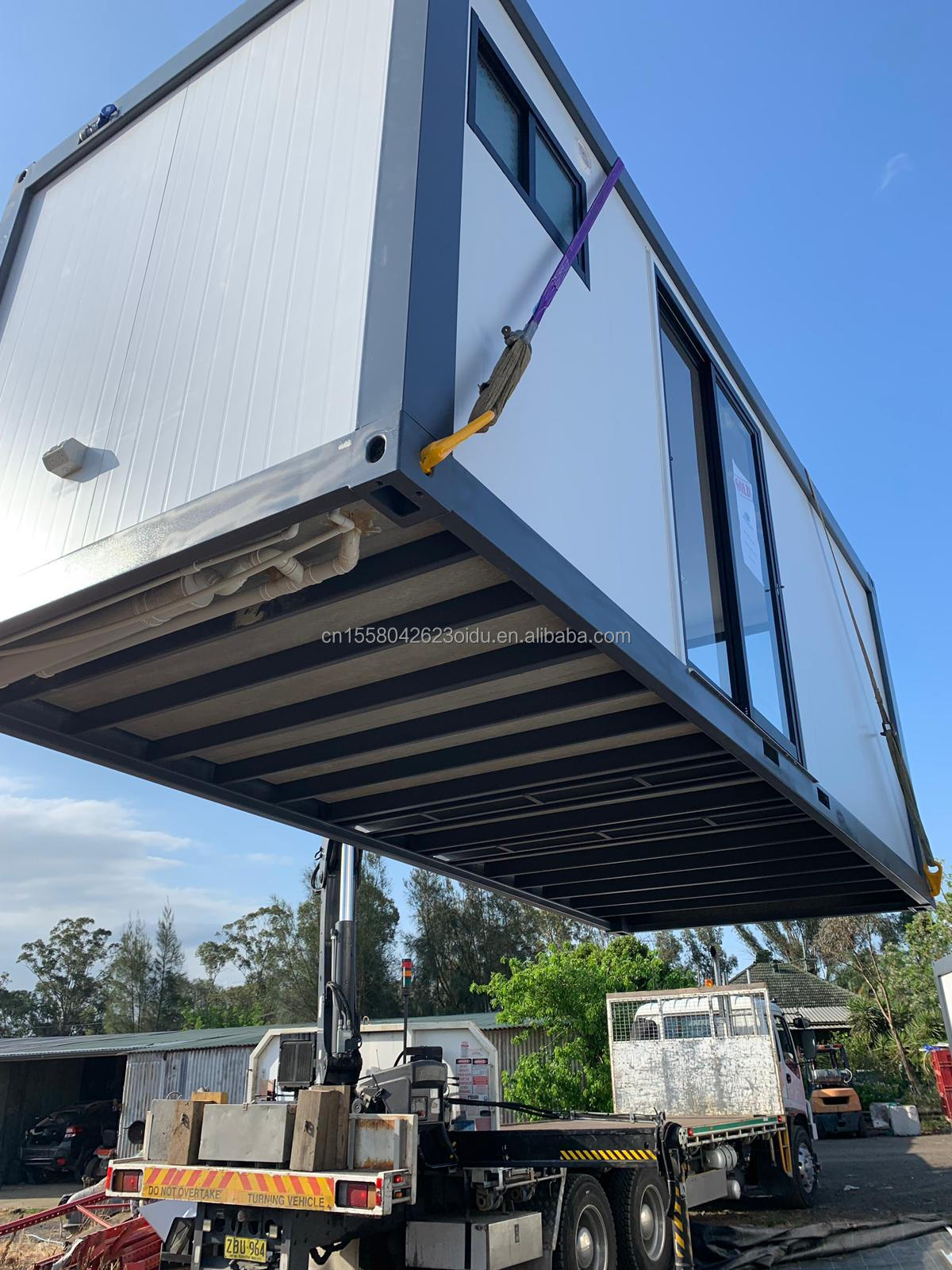 Portable Family Flat Packaging 20ft or 40ft Luxury Prefabricated Container Room with Aluminum Alloy Windows