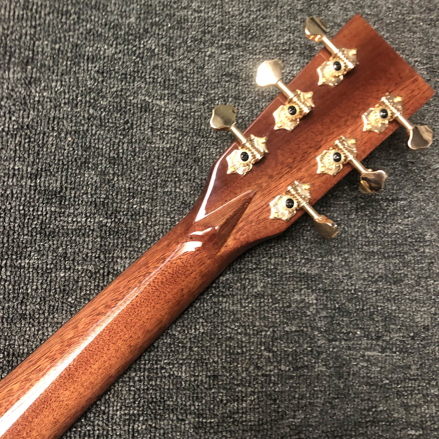 Custom O Body 39 Inch Abalone Binding Sunburst Color Acoustic Guitar Accept Guitar, Amp, Pedal OEM