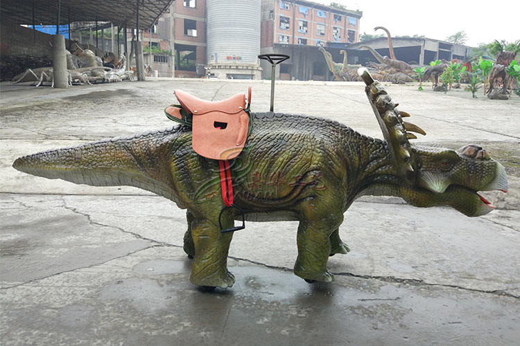 Life Size Walking Dinosaur Rides , 110V / 220V AC Robotic Deer Dinosaur Car