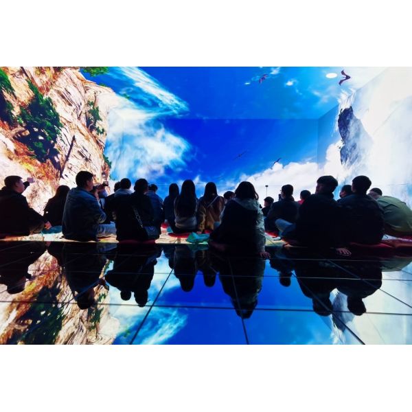 Innovative LED Projection Cinema System for Advanced Spatial Visual Experience