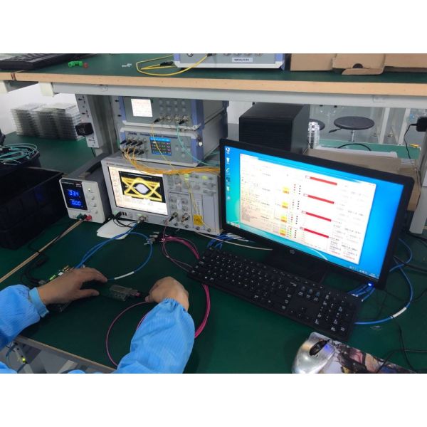Datacenter SOA Optical Amplifier For 100G LWDM 1294nm-1311nm