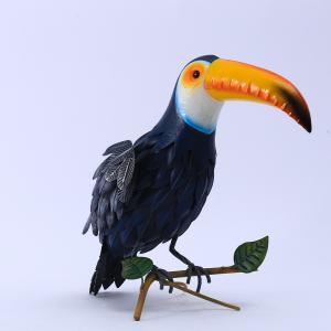 China Toucan Metal Garden Ornaments Vivid Iron Garden Decoration Handmade wholesale