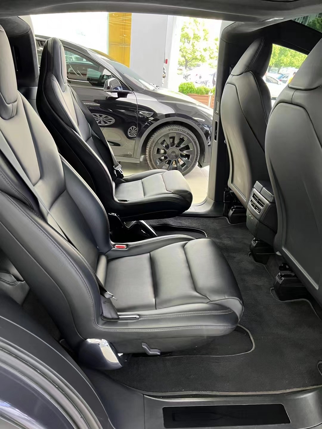 21 Silver Tesla Model X Dual Motors Ternary Lithium Battery Mileage 43000KM SUV