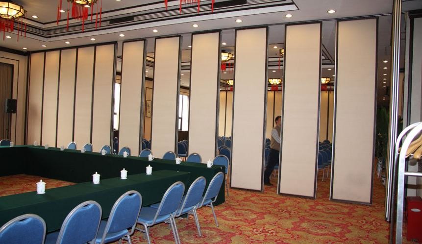 2000 Meter Height Soundproof Partition Wall / Hotel Movable Wooden Wall Dividers