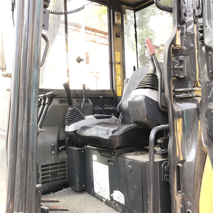 28.5 KW 5 Ton Mini Used Komatsu PC55 Excavator with Thumb from Japan in Good Condition
