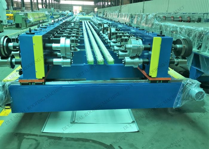 380V Metal Roofing Roll Former 1250mm Mineral Wool Sandwich Panel Machine