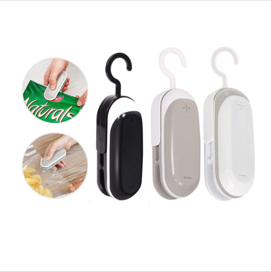 Portable Plastic Heat Vacuum Sealers 2 In 1 Mini Heat Sealing Machine With Battery