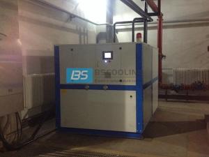China Industrial water scroll chiller for drop door type internal mixer for sale wholesale