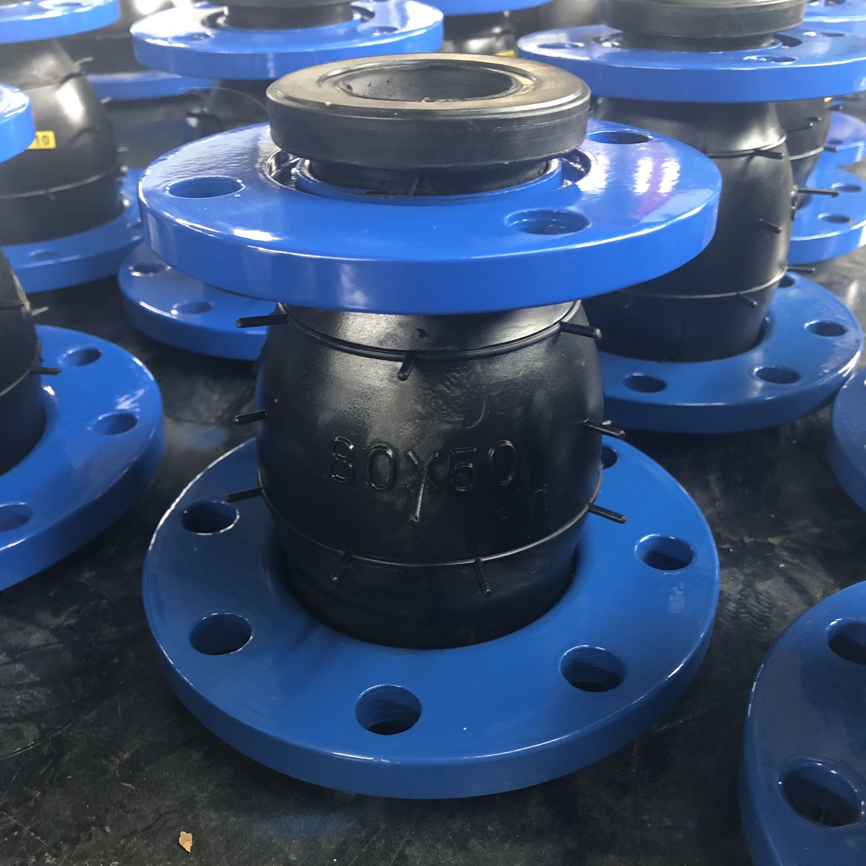 Chemical Pipeline Concentric Reducer Rubber Expansion Joint With Different Paths High-temperature Resistant