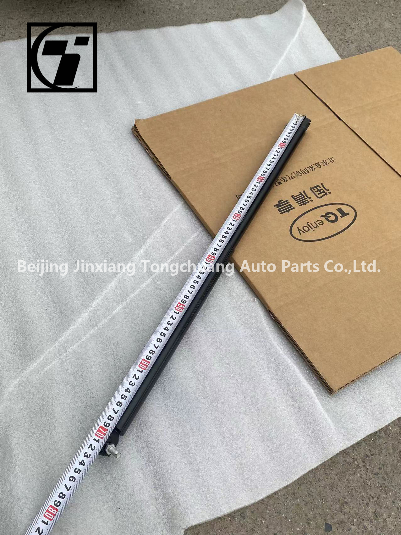 Foton Car Fitment Ankai Bus Support 24V Hydraulic Rod Engine Cabin Door Pressure Gas Spring C5902923-32A00