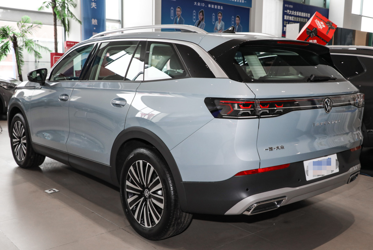 Volkswagen Tavendor 2023 330TSI Medium Large SUV 5 Door 5 Seats