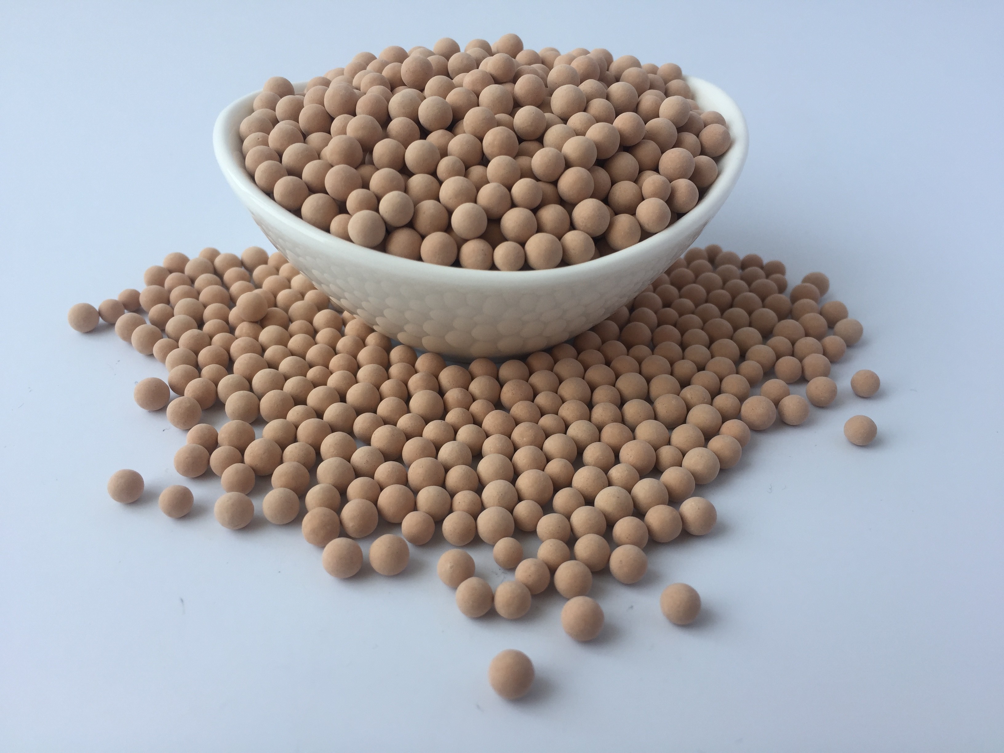 White Zeolite 13X HP - Optimize Your Process With 2 - 3nm Pore Size
