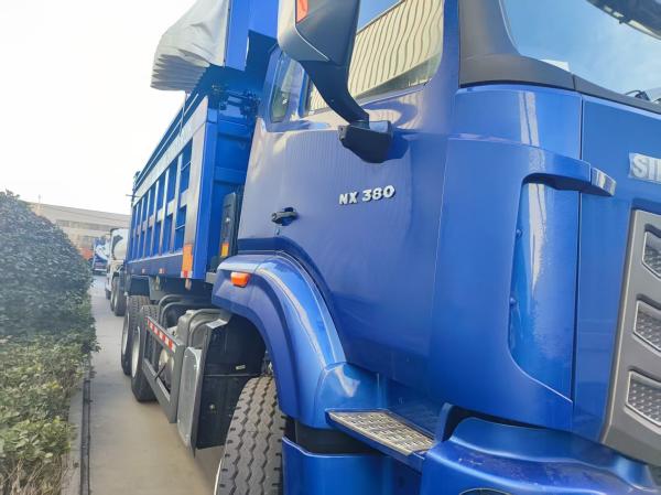 Powerful Versatile HOWO 6x4 380HP Blue Dump Truck With 20CBM Square Cargo Box