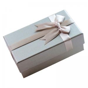 China Perfume Candy Cosmetics Gift Packaging Box Lid And Base Gift Box With Ribbon Bowknot wholesale