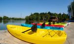 China Cheap HDPE Sit On Top Plastic Boat Canoe Single Seat Kayak Sea Wholesale