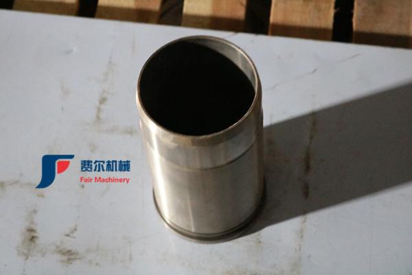 Engine Sleeve Yuchai YC6108 / YC6B125 SDLG LG933L, LG936L, FOTON LOVOL FL936F,