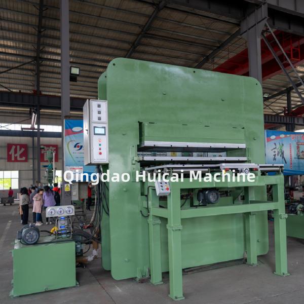 50000 Playground Rubber Mat Making Machine with Electricity Heating Method