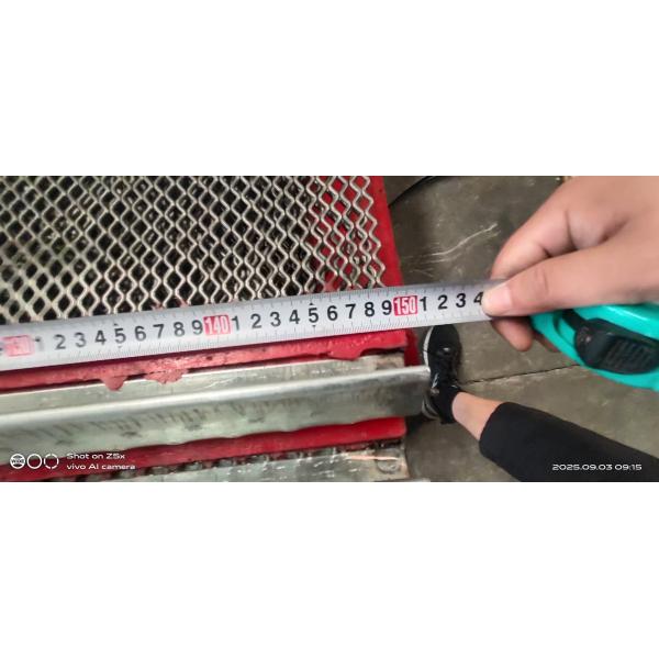 Self Cleaning Polyurethane Vibrating Sieve Screen Red Color