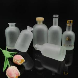 China Customizable Super Flint Glass Mini Bee Cigar Case for Simple Flat Empty Liquor Bottles wholesale