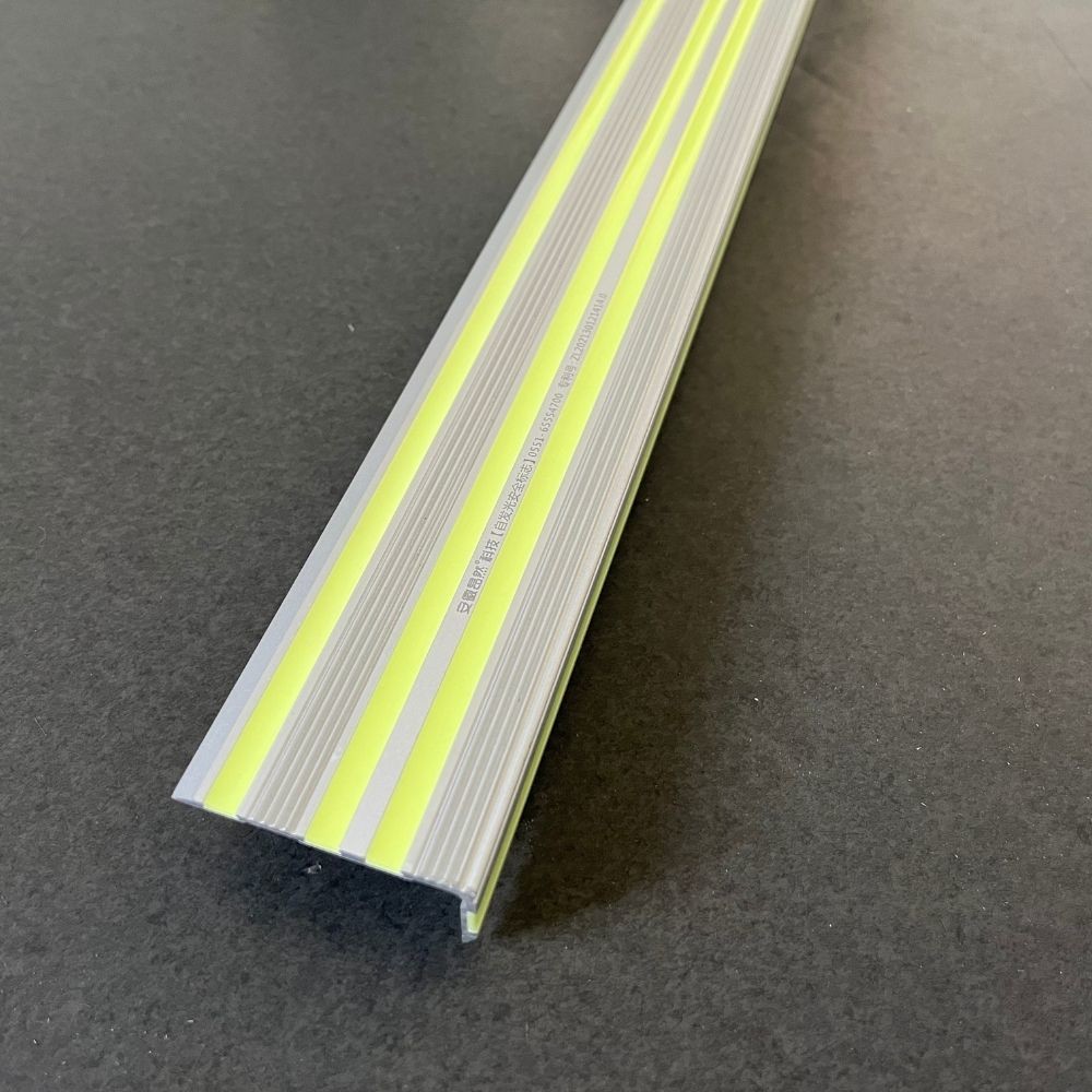 Waterproof Anti Slide Aluminum Stair Nosing Photoluminescent Egress Tile Step Treads