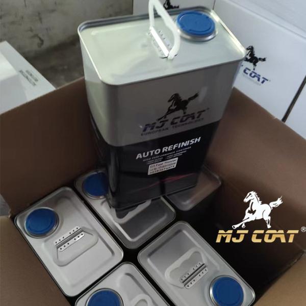 Water Based White Automotive Top Coat Paint 40% Solids Content