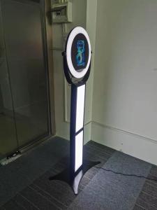 China Automatic Digital IPad Photo Booth Machine Social Media Camera With Lights wholesale