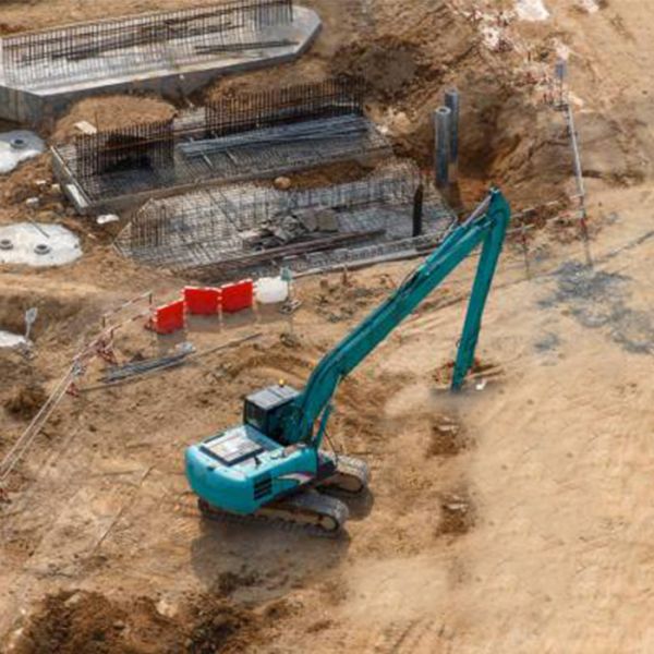 Amphibious Excavator Extended Arm: Engineered for Strength and Versatility