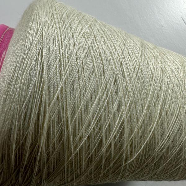 Bulk Tencaity 28Nm/2 Comfortable Wool And Acrylic Blend Yarn For Knitting