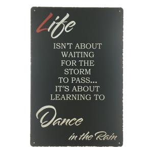 China Retro Decorative Wholesale Custom Design Vintage Beauty Women Tin Metal Sign wholesale