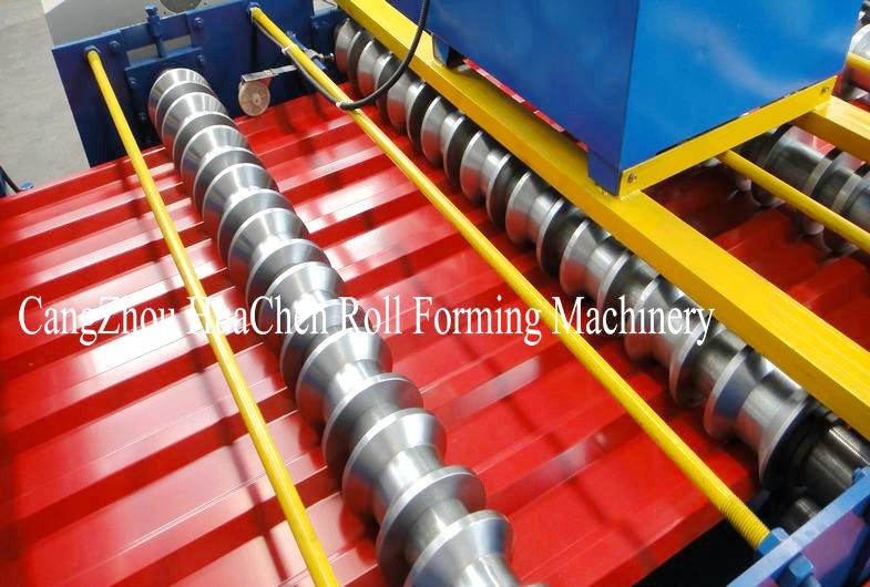 High speed 0.4 - 0.8mm Thickness Wall Panel Roll Forming Machine For Garden , Hotel