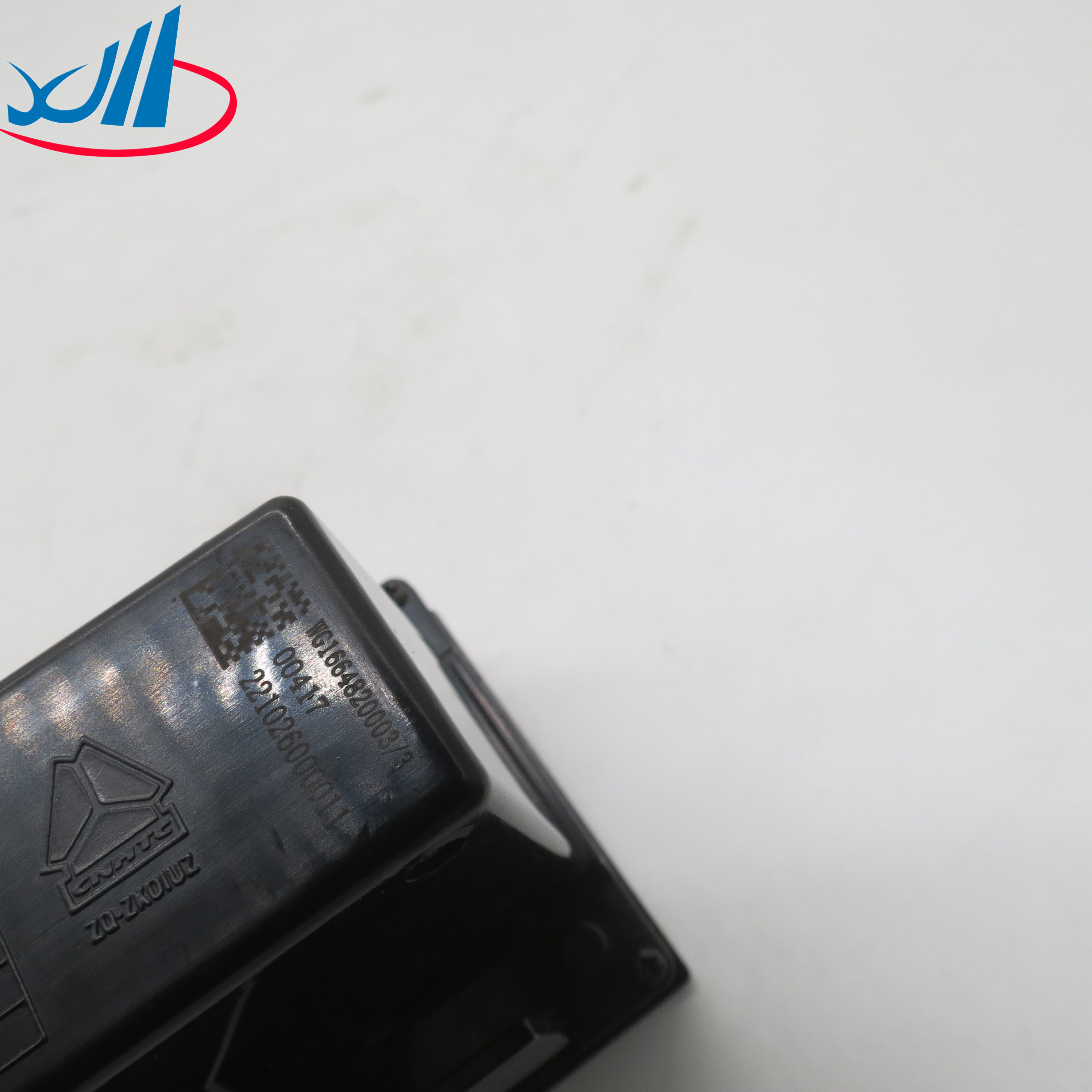 Good Performance Cars And Trucks Air Conditioning Control Panel WG1664820003