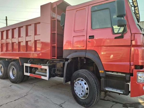 Secondhand Sinotruck HOWO 6*4 Dump Truck 10tires Red From Emission Euro 3/4/5
