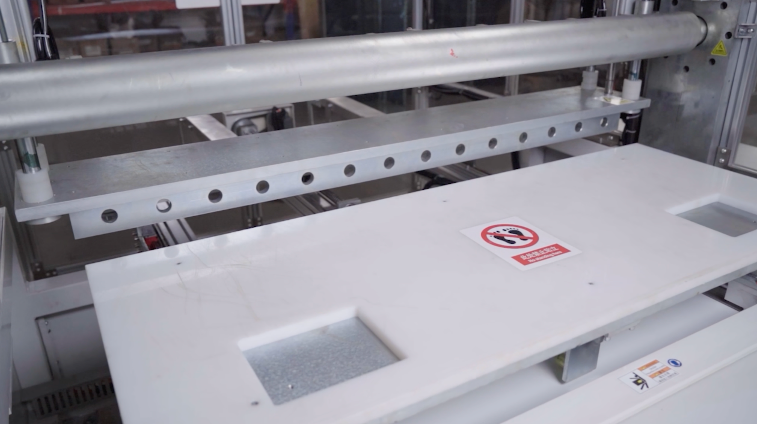 Air conditioner condenser bending machine