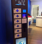 LCD Advertising Cell Phone Charging Station , Charging Stations for Electronics Phone