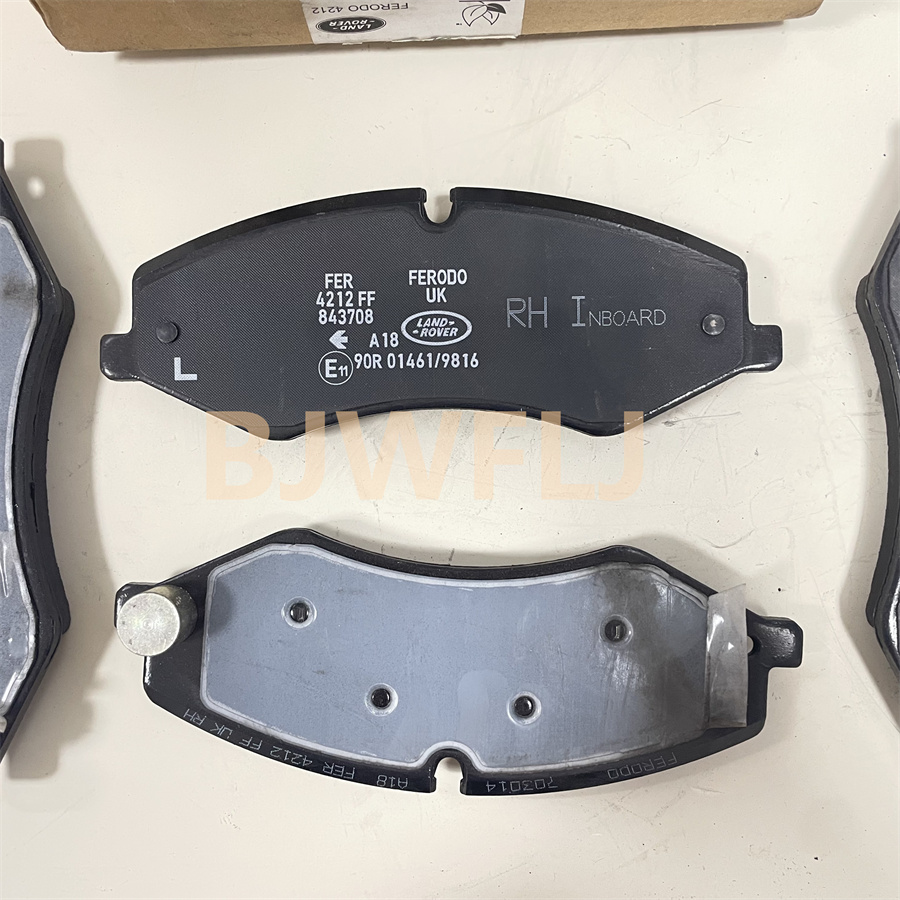 LR051626 LR134700 Brake Pads Front for 2010 Land Rover Range Sport 13-15