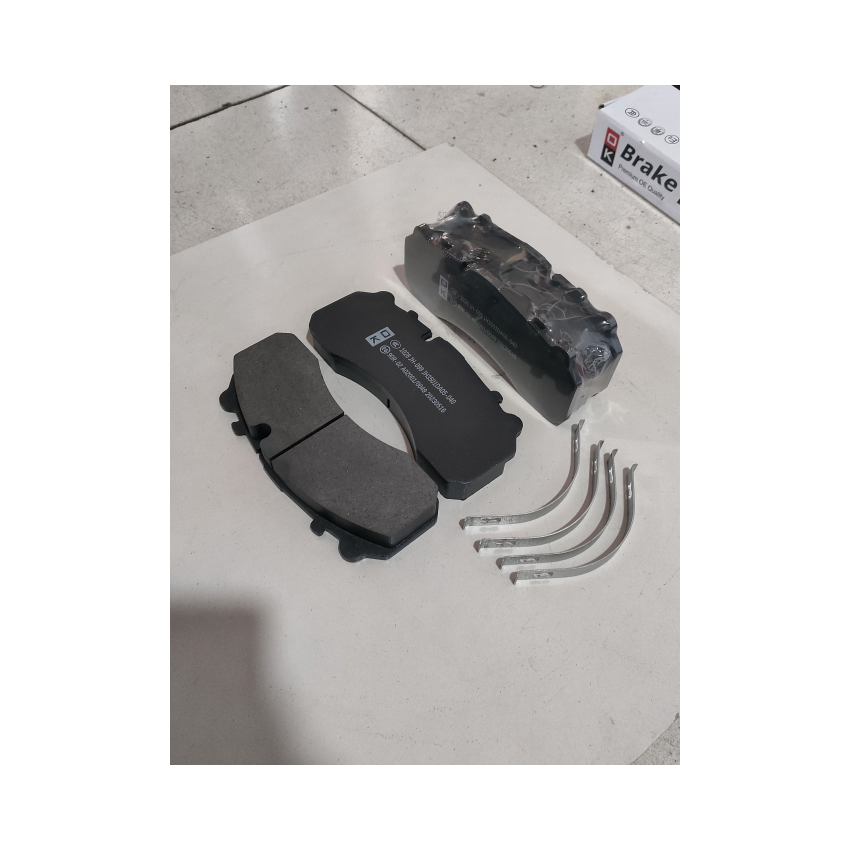 Heavy Duty Ceramic Brake Pad JH3501DA05-040 for Volvo Truck Spare Parts at Outlet