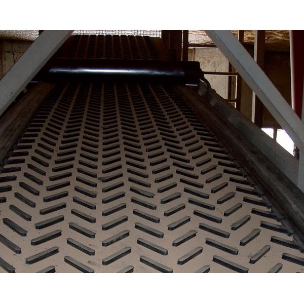 CEMA Fan Shape 300mm Chevron Rubber Conveyor Belt