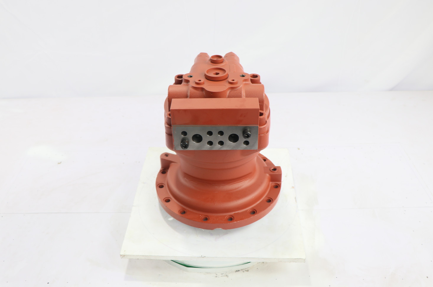 Dh225 Excavator Swing Motor M2X150-16t With 16 Holes Hydraulic Parts