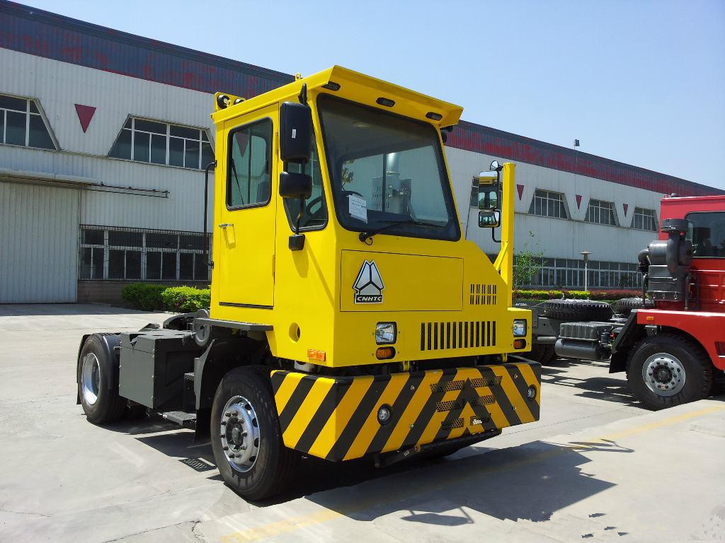 371 hp Prime Mover Truck For Container Traction In Low Speed Port