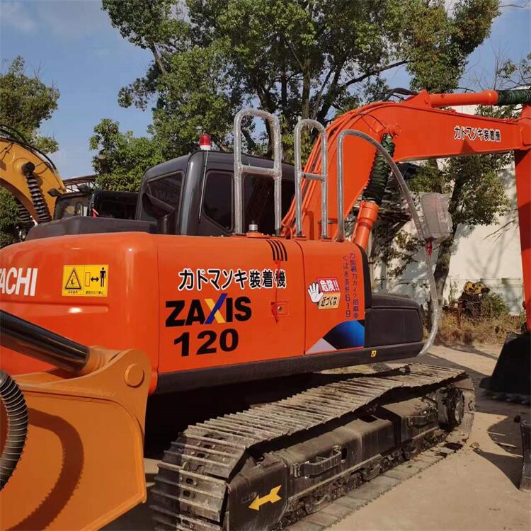 Used Hitachi ZX120 Excavator in Shanghai Japan Operating Weight 12200KG Engine ISUZU