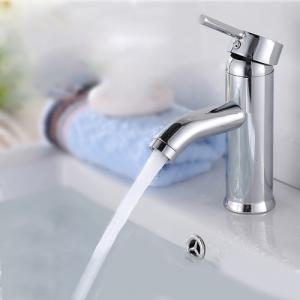 China Silver Single Handle Sink Faucet Easy Installation Bathroom Basin Faucet wholesale