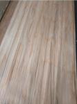 Rotary Peeled New Zealand Pine Wood Veneer Radiata Pine Rotary Cut Veneer 4' x 8