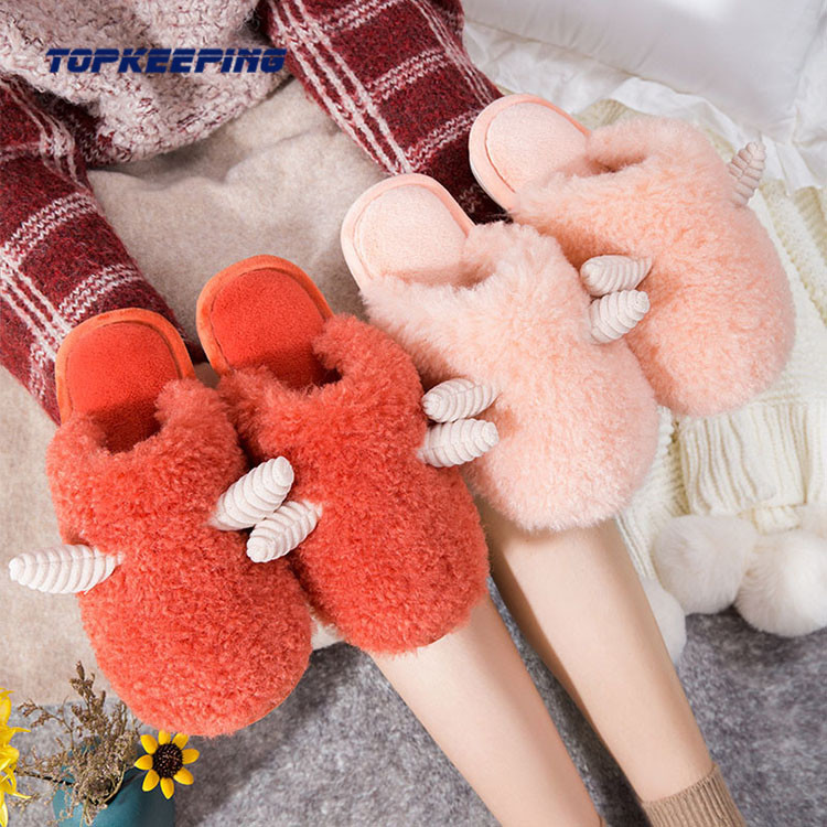 Regular Fit Ladies Plush Indoor Slipper With Shock Absorbing Midsole