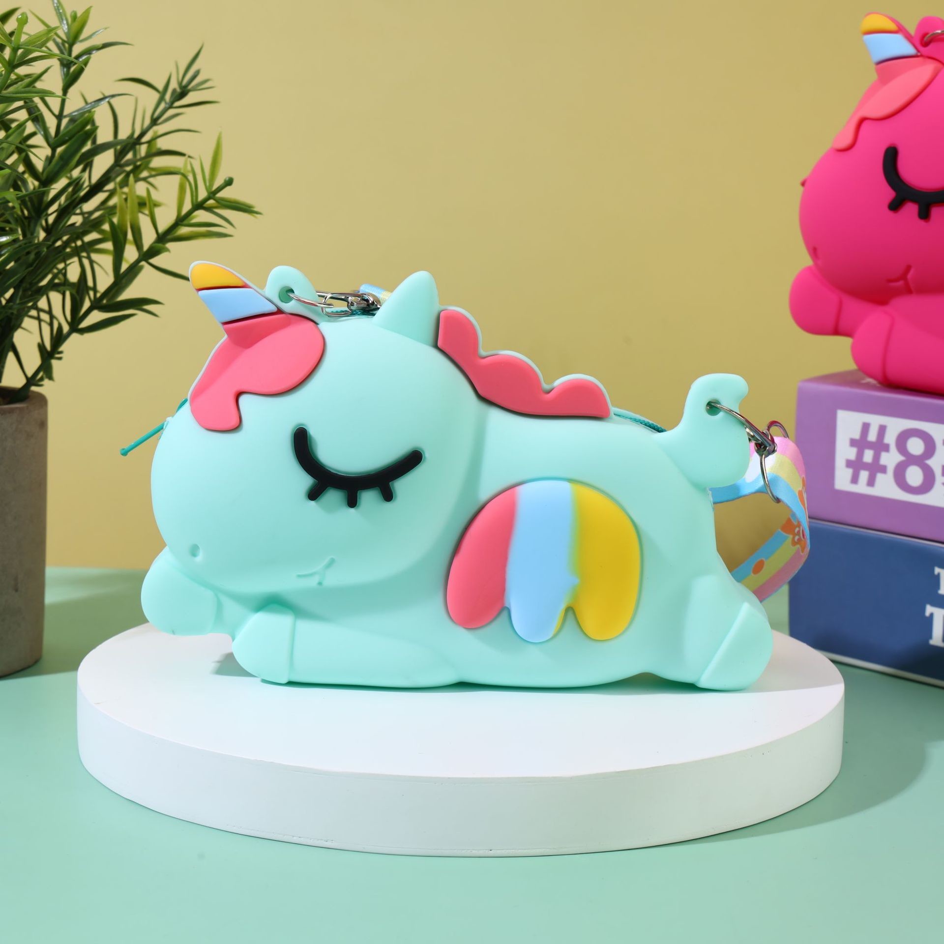 Birthday Gift Bag Toy Students Kids Present Kawaii Crossbody Bag Cute Shoulder Bag Cartoon Animal Silicone Makeup Bag