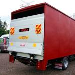 2.5KW Durable Cantilever Liftgate Box Truck With Liftgate Hydraulic 1500kg