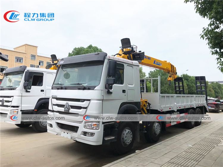 Sinotruk Howo XCMG 12 Tons Truck Mounted Telescopic Crane