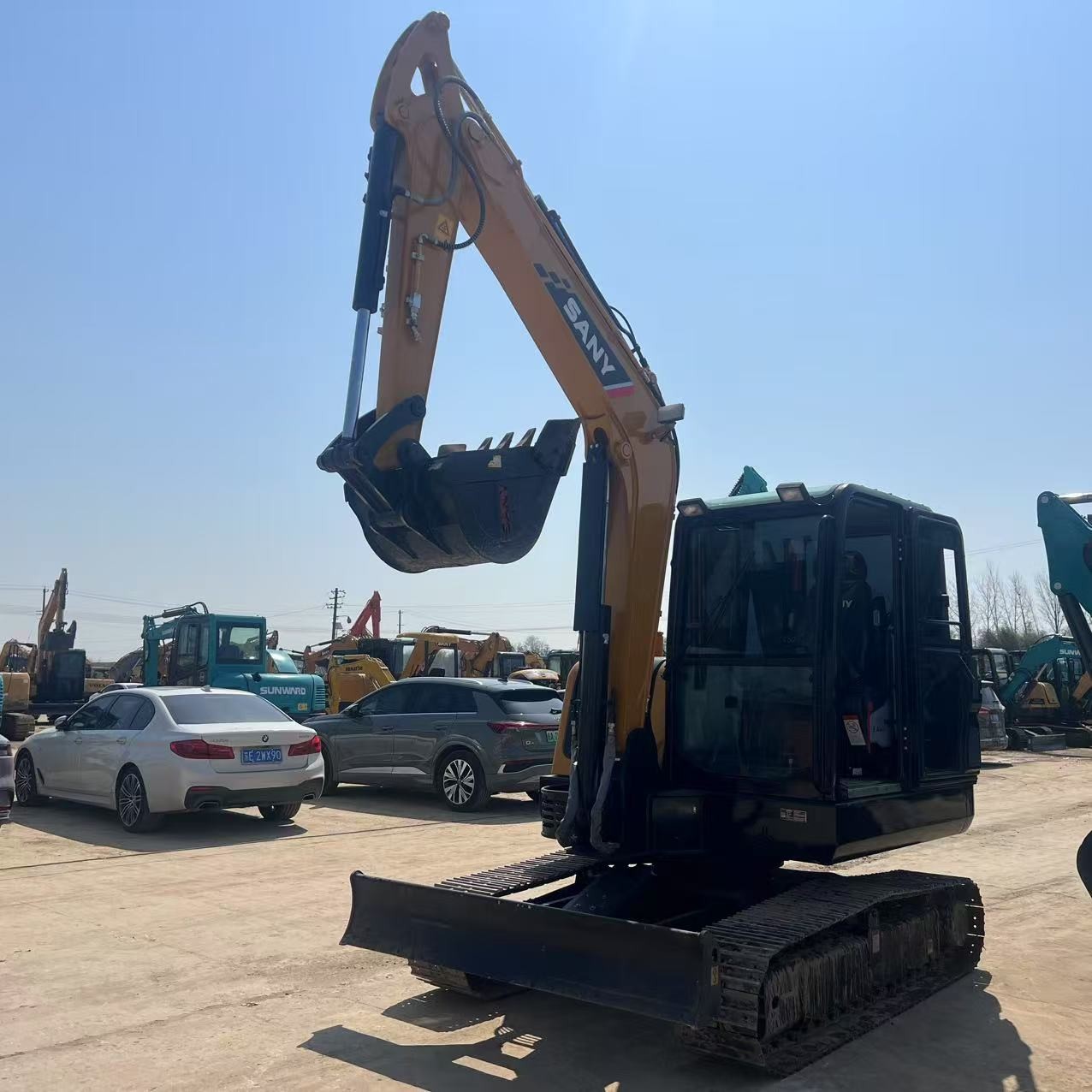 6 Ton Sany 60CPro Used Crawler Excavators Small Construction Equipment With 0.21m³ Bucket Capacity