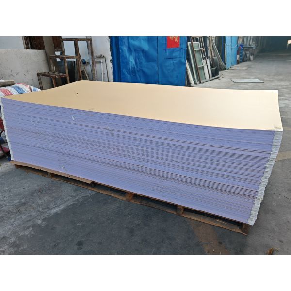 High Durability Polystyrene Plastic Sheets For Retail Displays Advertising Signs And Protective Packaging